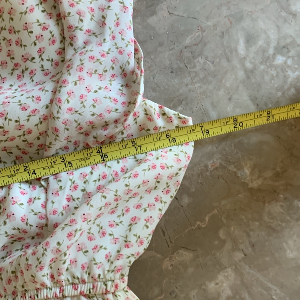 Floral midi dress with flutter sleeve and rouching at waist size M cottage - Picture 5 of 13